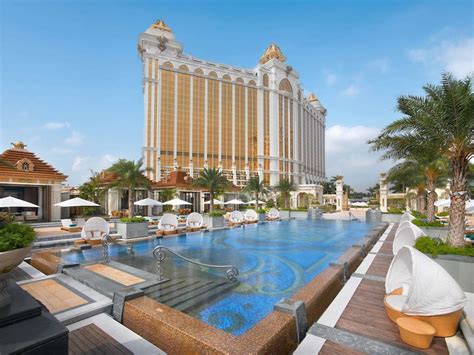 last minute macau